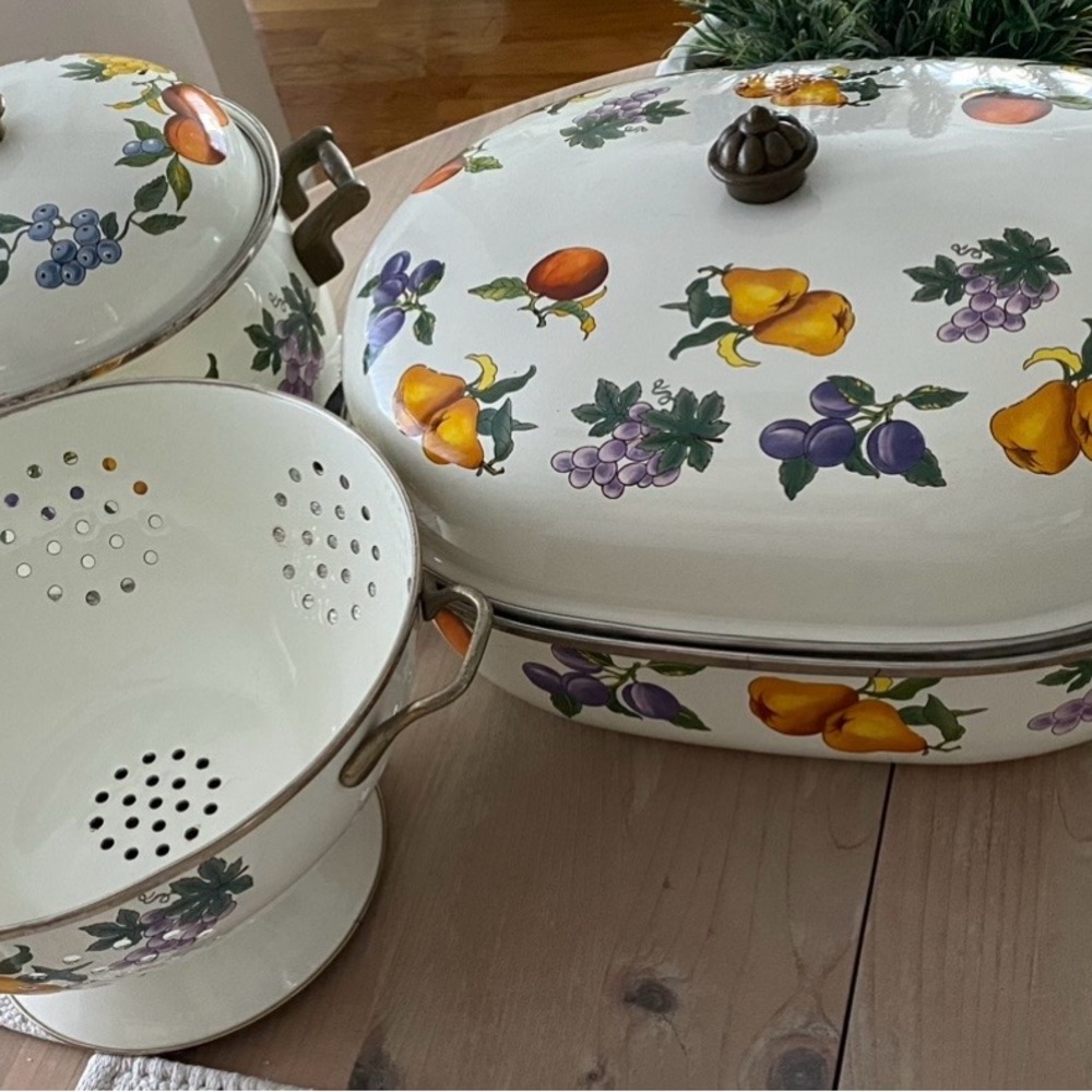 Fruit Pattern Enamel Cookware Set